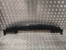 Traverse renfort pare choc