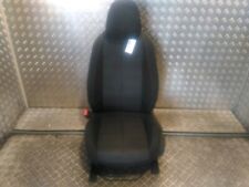 SIEGE AVANT GAUCHE (