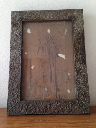 Ancien cadre cuivre repoussé - cuivre,