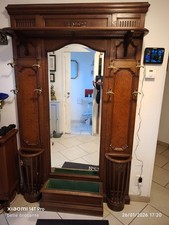 vestiaire d'entree vers 1900