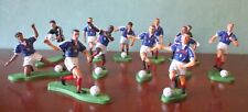 Lot de 12 figurines de foot en