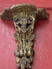 Console murale en bois doré