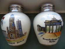 SERVICE A CONDIMENTS SEL/POIVRE PORCELAINE BAVARIA GERMANY SOUVENIR DE BERLIN