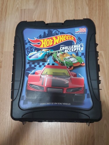 Hot wheels rolling - hot,