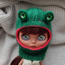 Grenouille chapeau Blythe. Balaclave tricotée Blythe. Chapeau fait main Blyth...