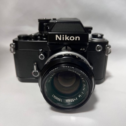 Objectif boîtier noir nikon - objectif,