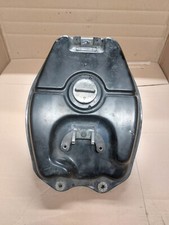 réservoir d'essence complet