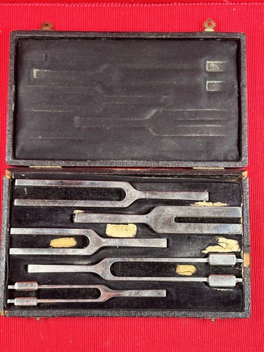 Ancien jeu diapasons - ancien,