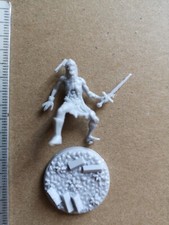 ZOMBIE UNDEAD   MINIATURE /