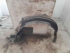 Pare-boue aile avant gauche