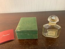 Flacon a parfum modèle Jicky en cristal de Baccarat