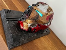 Avengers Endgame Master Craft Iron Man Mark 50 Helmet Battle Damaged Disney Neuf