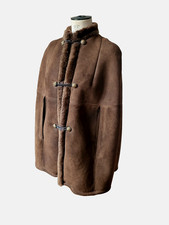 Cape en mouton retourné