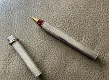 Stylo Bille  Vintage Must De Cartier Trinity Métal Plaqué Argent