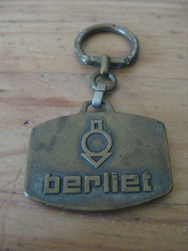 Porte cles automobile augis - cles,