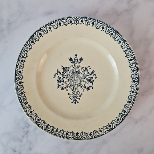 Assiette sur pied - pied, décor