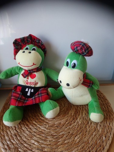 Lot peluches doudou nessie - lot,