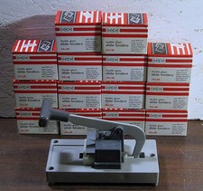 LOT EXCEPTIONEL!! 14 BOITES  DOUBLE GLASS SLIDE BINDERS 24x36 + MACHINE A SERTIR