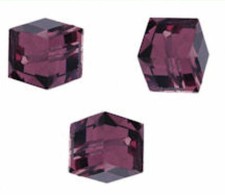  3 Perles cubes Swarovski 6 mm ( 5601 ) Amethyst