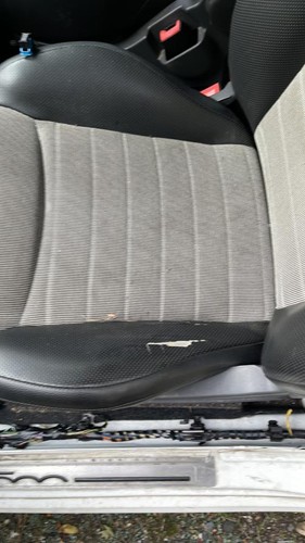 Siege avant gauche - , fiat