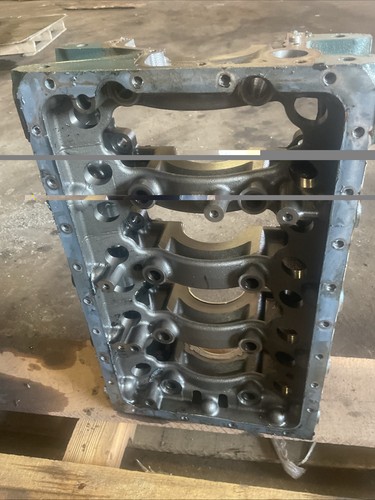 Kubota v3307 crankcase 4 - 3.3,