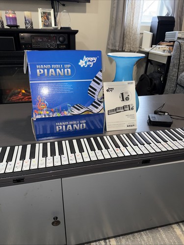 Honey joy piano - hand, up