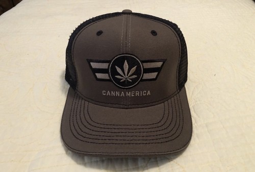 Cannabis hat - -,