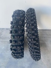 Pneu clous Enduro 21-18 neuf 