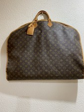 Louis Vuitton. Housse Habits