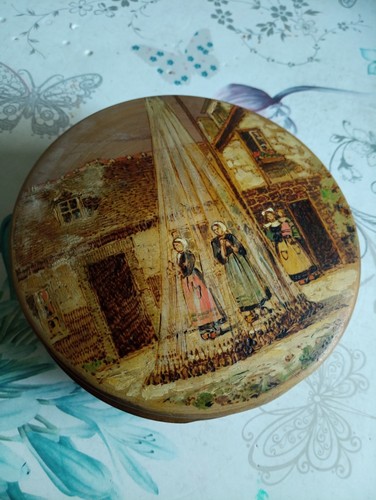 Boîte bois époque - d'époque,