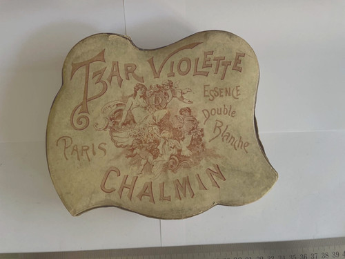 Ancienne boite publicitaire - ancienne,