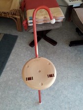 Bâton de marche canne tabouret siège Ulisse design Ivan Loss "guéridon plantes" 