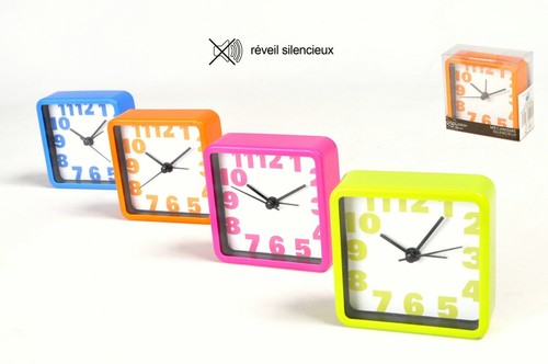 Réveil design carré