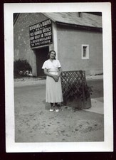 photo ancienne . La Faucille . PUB Divonne-les-Bains . 1932