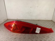 Feu arriere principal gauche