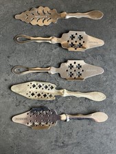 lot de 4 anciennes cuillères