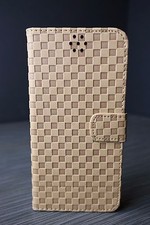 Grid Pattern Wallet Flip Stand