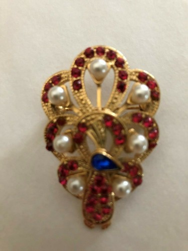 Broche neuve métal doré et - métal,