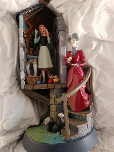 Figurine lumineuse disney - figurine,