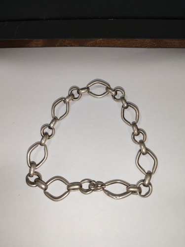 Très ancienne bracelet - très,