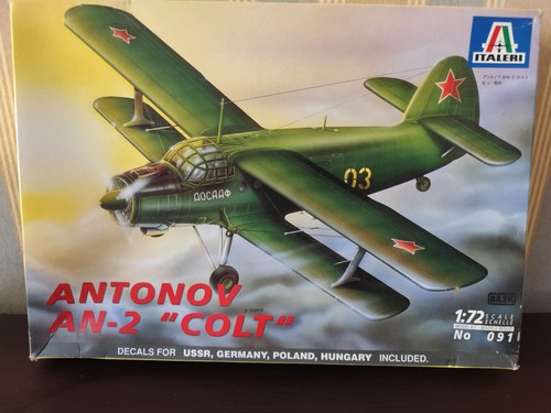 Maquette italeri antonov - 1/72,