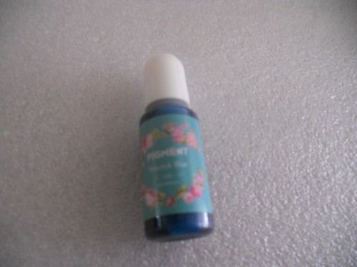 Pigment colorant pour - pour, resine