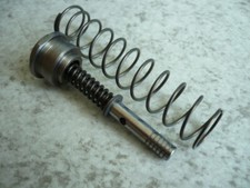 Grp Soupape Pilotventil Assy Valve RG238-61750 RG23861750 Kubota KX71-2 Alpha