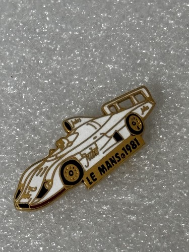 Pin dorée 24h - pin’s, heures