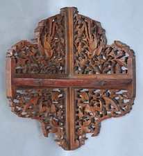 ETAGERE DE COIN CHINOISE ANCIENNE TRES FINEMENT SCULPTEE CHAUVE SOURIS OISEAUX