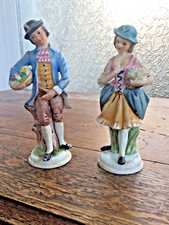 Statue couple de personnages