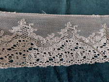 Dentelle ancienne largeur 75 mm vendue au mètre