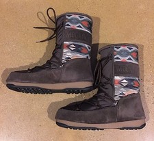Tecnica Moon Boot Size 6 US
