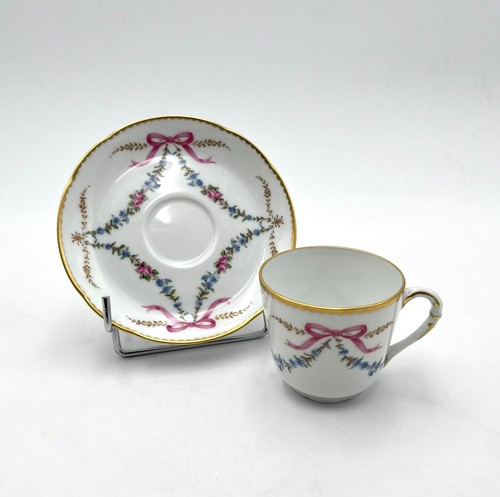 Tasse porcelaine signée - tasse,