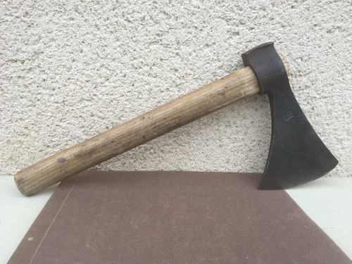 Ancienne hache bret - ancienne, /